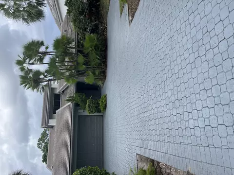 7527 Rexford Rd, Boca Raton, FL 33434