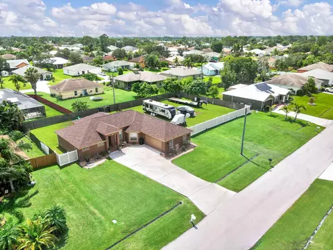 3317 SW Mundy St, Port Saint Lucie, FL 34953