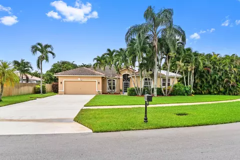 3685 Cypress Lake Dr, Lake Worth, FL 33467