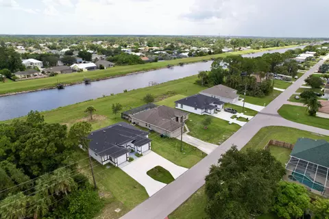 856 SW Sultan Dr, Port Saint Lucie, FL 34953
