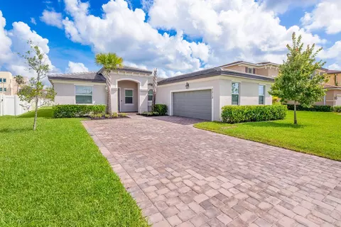 7512 NW Greenspring St, Port Saint Lucie, FL 34987