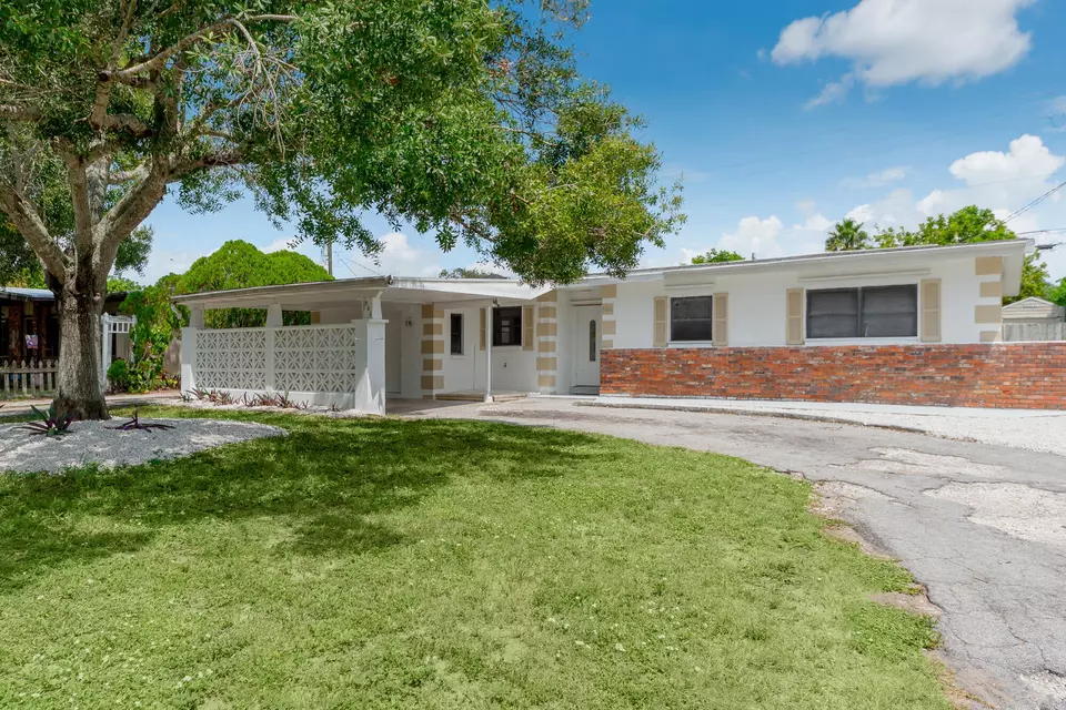  564 5th St, Vero Beach, FL 32962 photo 1