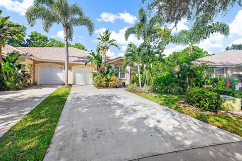 2564 S Coral Trace Cir S, Delray Beach, FL 33445