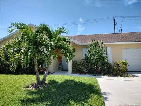 124 Banyan Cir, Jupiter, FL 33458