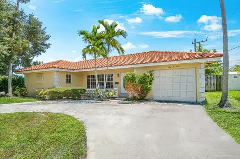 900 SW 4th St, Boca Raton, FL 33486