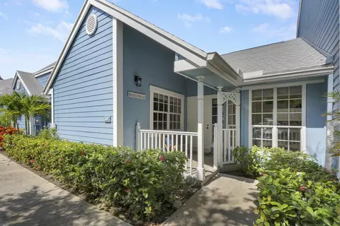 620 Ocean Dunes Cir, Jupiter, FL 33477