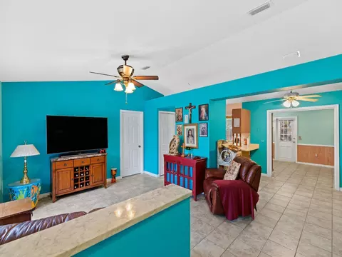 243 Dickens Ave, Sebastian, FL 32958
