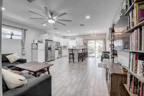 224 N D St, Lake Worth, FL 33460
