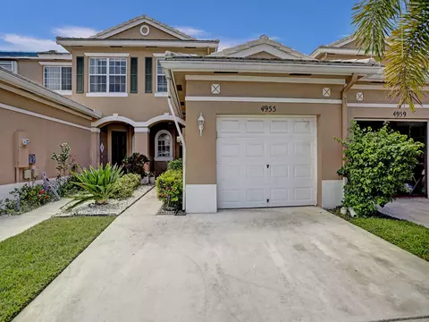 4955 Grinnell St, Lake Worth, FL 33463