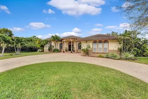6305 SW 56 St, Davie, FL 33314