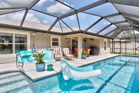450 High Hawk Cir, Vero Beach, FL 32962
