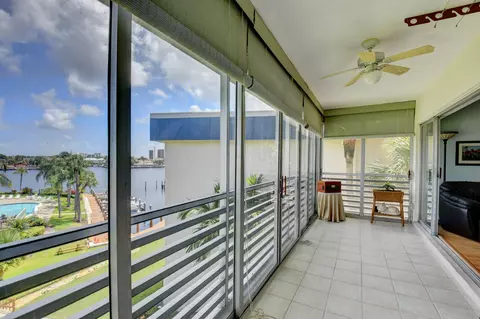 921 Spanish Cir #439, Delray Beach, FL 33483