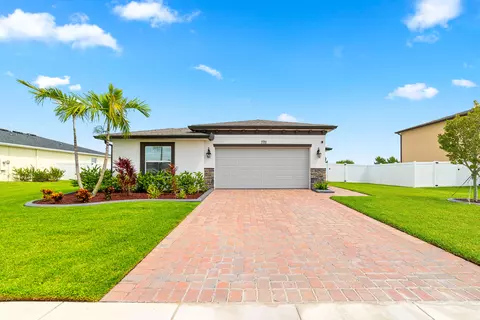 7711 NW Old Grove Ln, Port Saint Lucie, FL 34987
