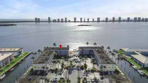 101 Doolen Ct #103, North Palm Beach, FL 33408