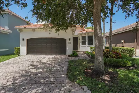 1213 Rose Gate Blvd, Riviera Beach, FL 33404