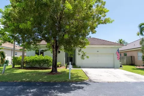 2830 SE 5th Pl, Homestead, FL 33033