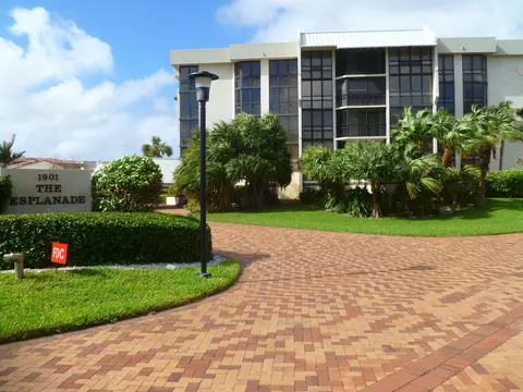 1901 S Ocean Blvd #206, Boca Raton, FL 33432