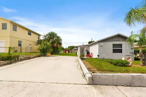 1481 W 31st St, Riviera Beach, FL 33404