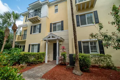 3842 NW 5th Ter, Boca Raton, FL 33431