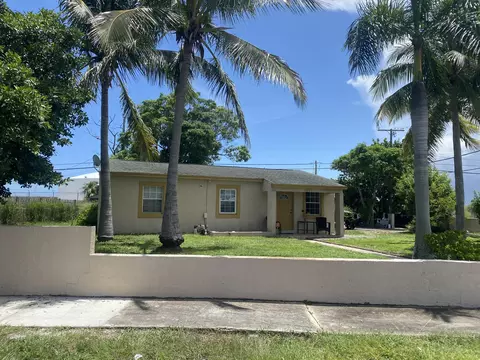 1221 15th Ave S, Lake Worth, FL 33460
