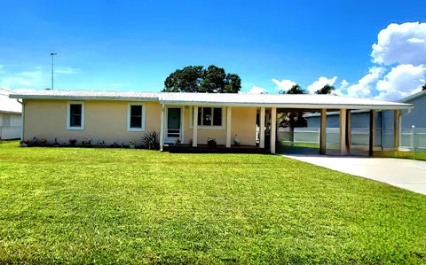 1084 Cypress St #BHR, Okeechobee, FL 34974