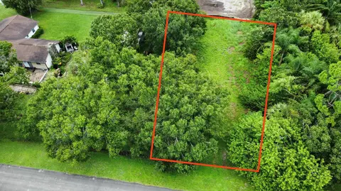 7604 Laguna Rd, Fort Pierce, FL 34950