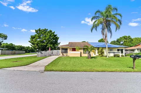4560 SE Roaring Brook Way, Stuart, FL 34997