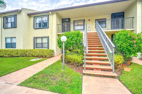7891 Willow Spring Dr #1023, Lake Worth, FL 33467