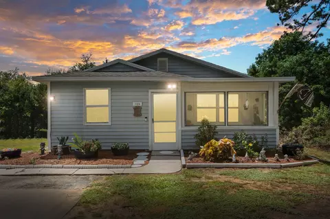 1185 16th Ave SW, Vero Beach, FL 32962