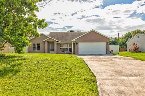 1961 SE Carvalho St, Port Saint Lucie, FL 34983