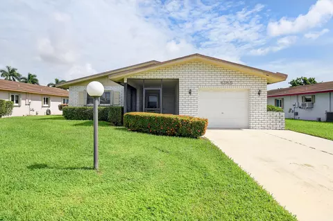 6185 Dusenburg Rd, Delray Beach, FL 33484