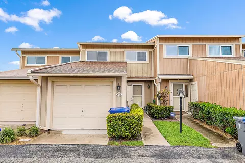 362 Maplecrest Cir, Jupiter, FL 33458