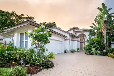 5425 NW 20th Ave, Boca Raton, FL 33496