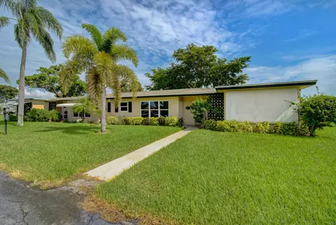 1027 South Dr #C, Delray Beach, FL 33445