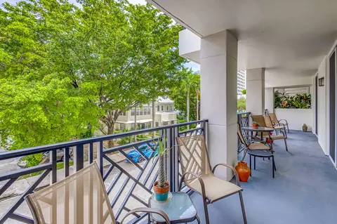 600 S Dixie Hwy #211, West Palm Beach, FL 33401