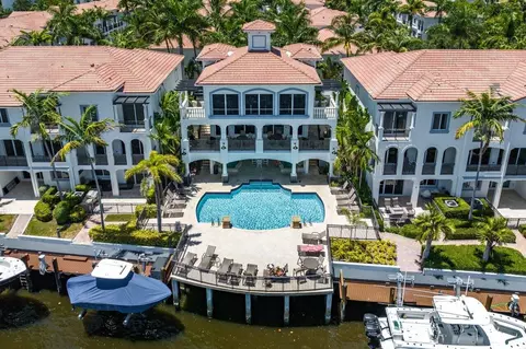 3146 Waterside Cir, Boynton Beach, FL 33435