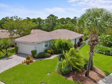 302 SW Maclay Way, Port Saint Lucie, FL 34986