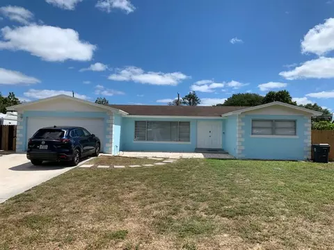 4810 Witch Ln, Lake Worth, FL 33461