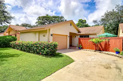 4421 Cordia Cir, Coconut Creek, FL 33066