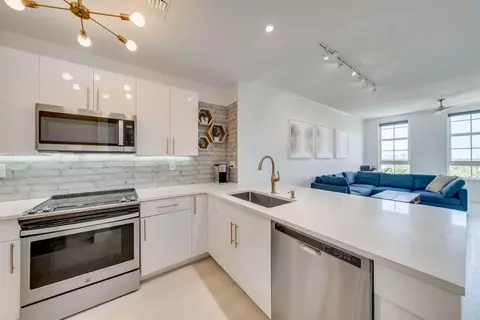 520 SE 5th Ave #3709, Fort Lauderdale, FL 33301