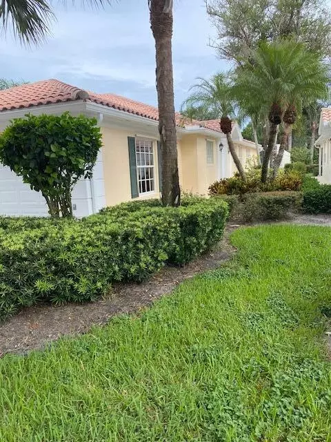 167 Euphrates Cir, Palm Beach Gardens, FL 33410