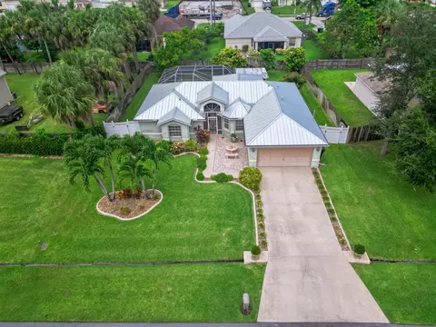 2550 SW Dawn St, Port Saint Lucie, FL 34953