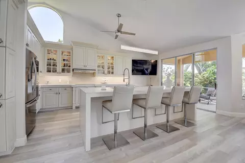 7660 Dorchester Rd, Boynton Beach, FL 33472