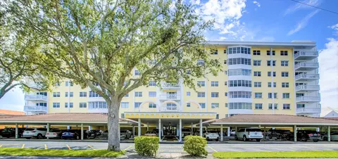 2500 NE 48th Ln #408, Fort Lauderdale, FL 33308
