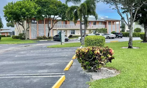 1660 NW 18th Ave #102, Delray Beach, FL 33445