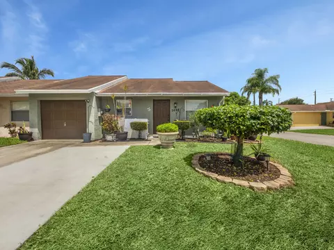 5698 Waltham Way, Lake Worth, FL 33463