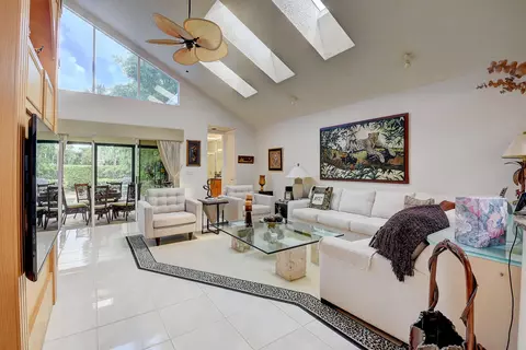 19386 Chapel Creek Dr, Boca Raton, FL 33434