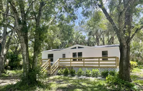 2086 NW 38th Ave, Okeechobee, FL 34972