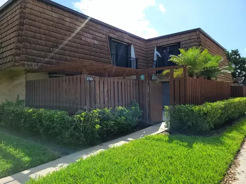 2705 27th Ln #108C, Greenacres, FL 33463