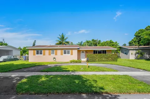 240 N 65th Ter, Hollywood, FL 33024